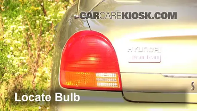 2000 Hyundai Sonata GLS 2.5L V6 Luces Luz de freno (reemplazar foco)